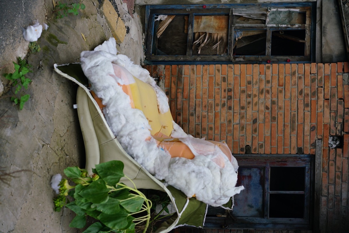 胡同中的日常瞬间 月亮 6